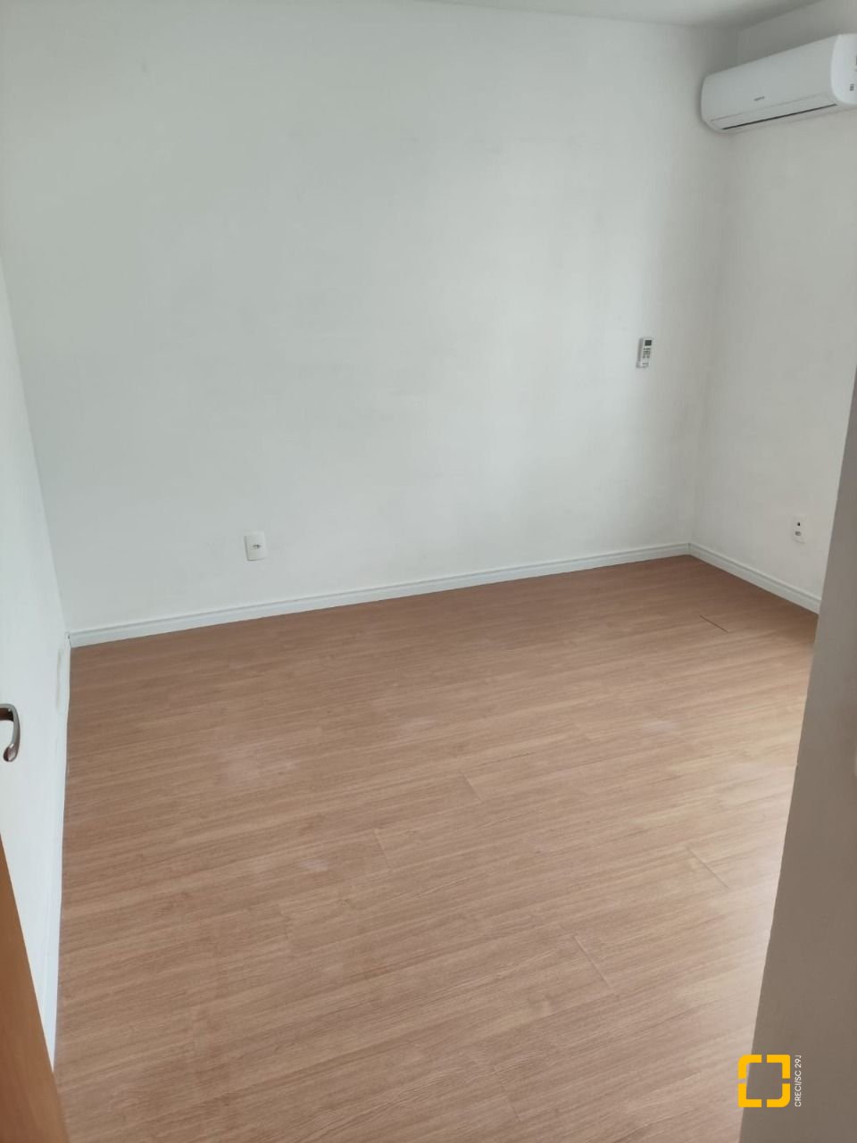 Apartamento com 43m², 2 quartos, 1 garagem, no bairro Bela Vista em Palhoça