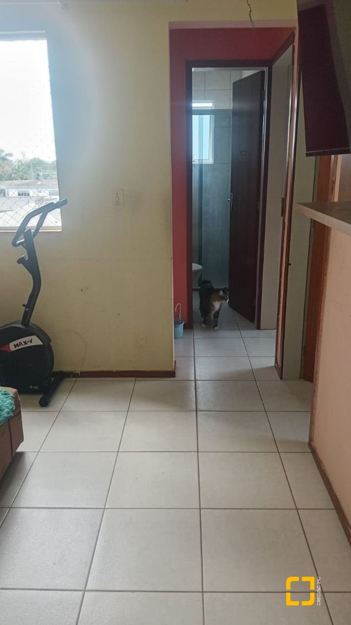 Apartamento com 44m², 2 quartos, 1 garagem, no bairro Aririu em Palhoça