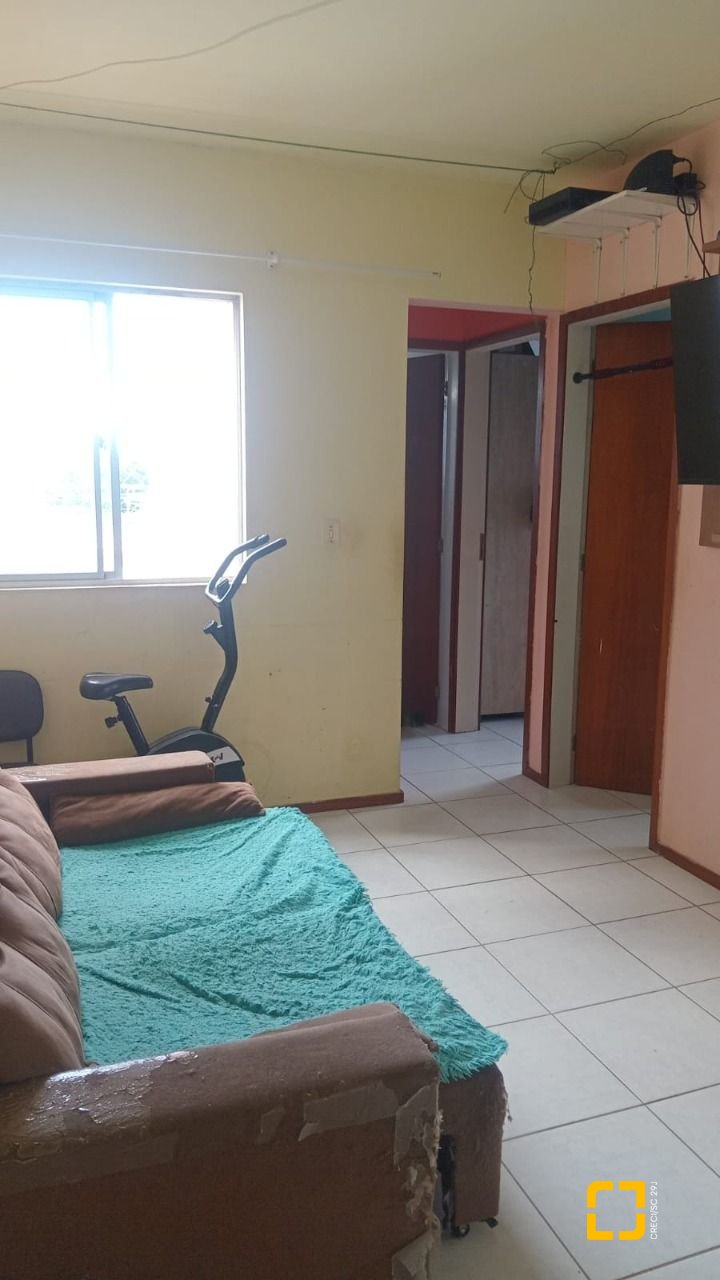 Apartamento com 44m², 2 quartos, 1 garagem, no bairro Aririu em Palhoça