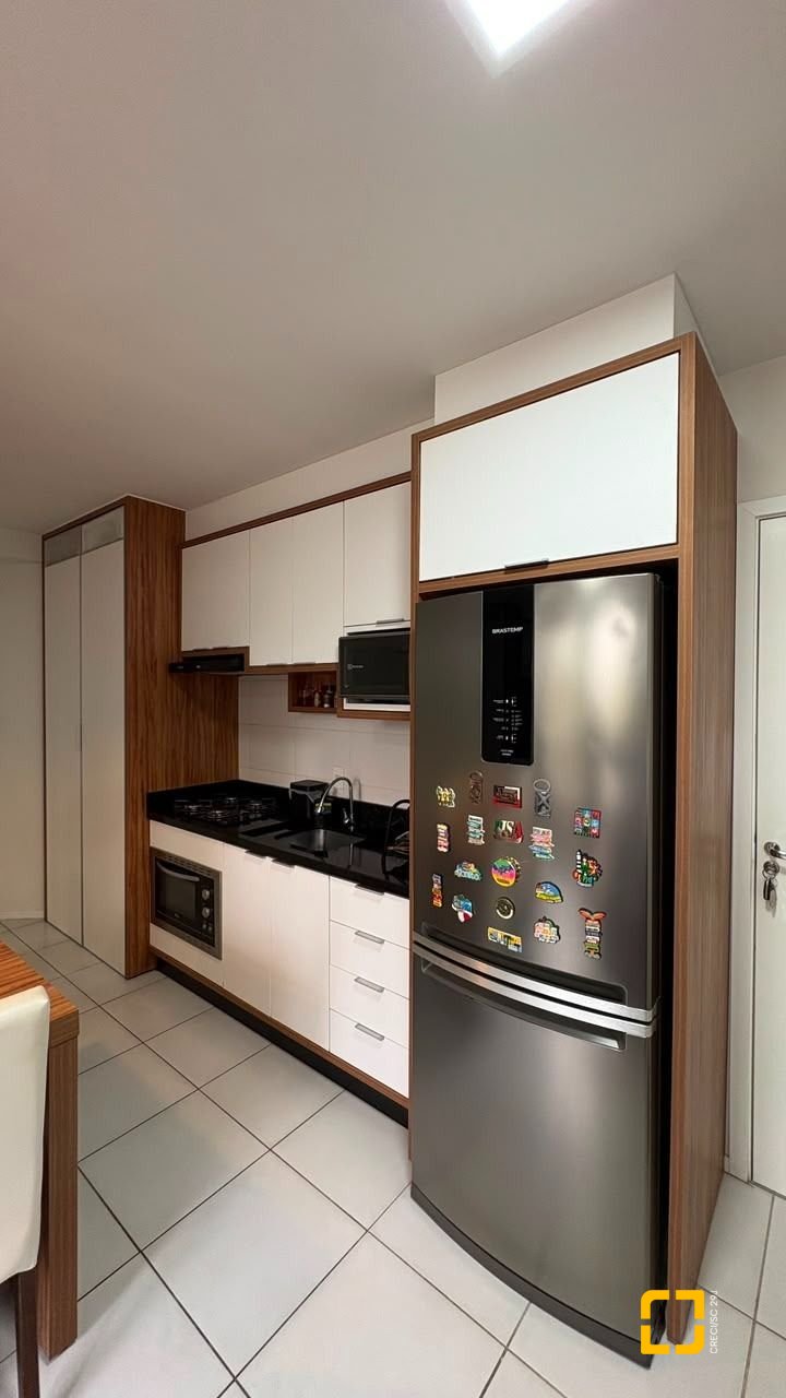 Apartamento com 46m², 2 quartos, 1 garagem, no bairro Sertão do Maruim em São José