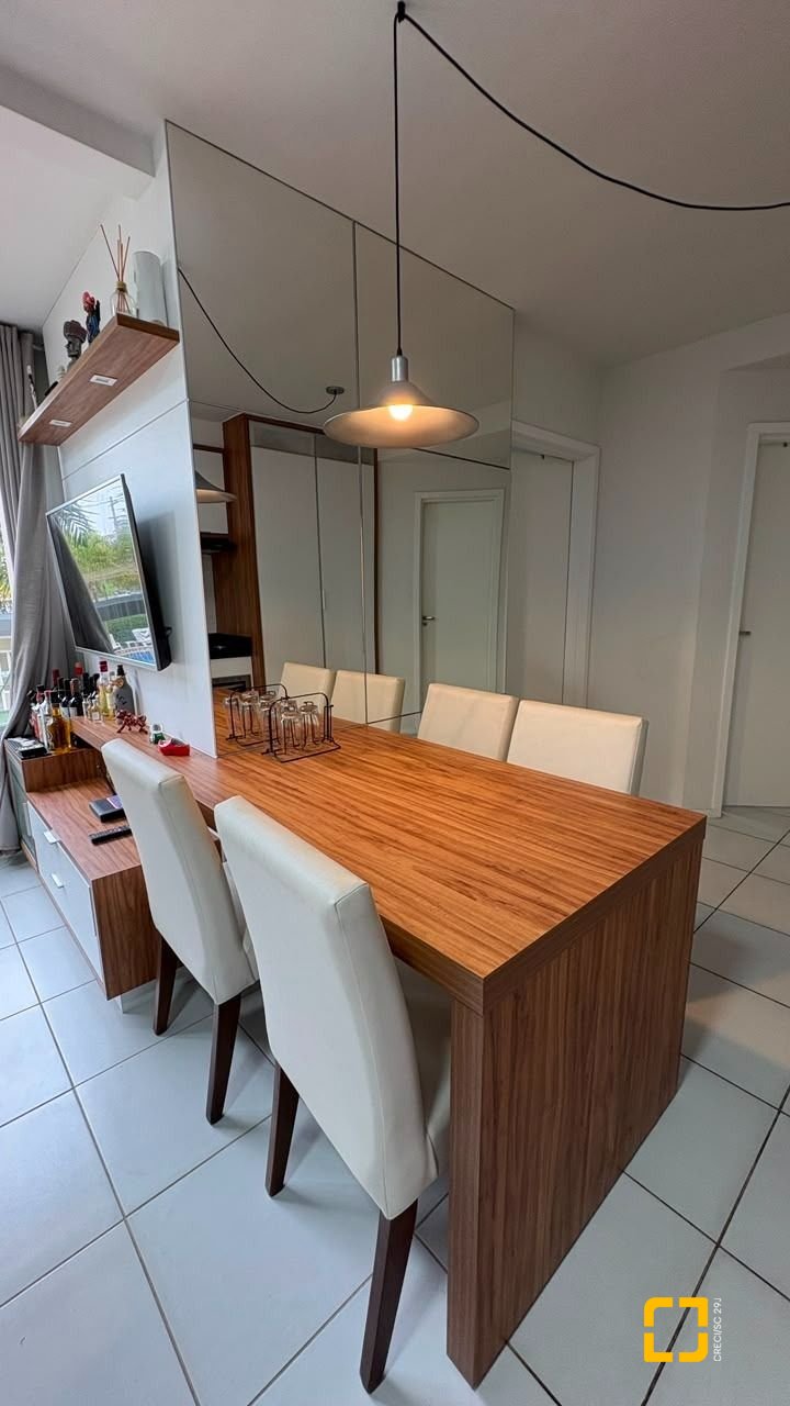 Apartamento com 46m², 2 quartos, 1 garagem, no bairro Sertão do Maruim em São José