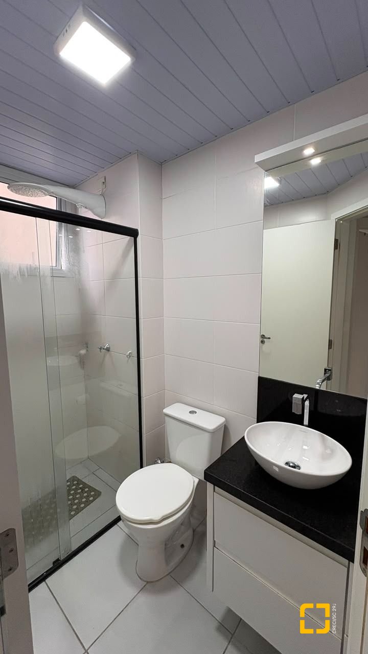 Apartamento com 46m², 2 quartos, 1 garagem, no bairro Sertão do Maruim em São José