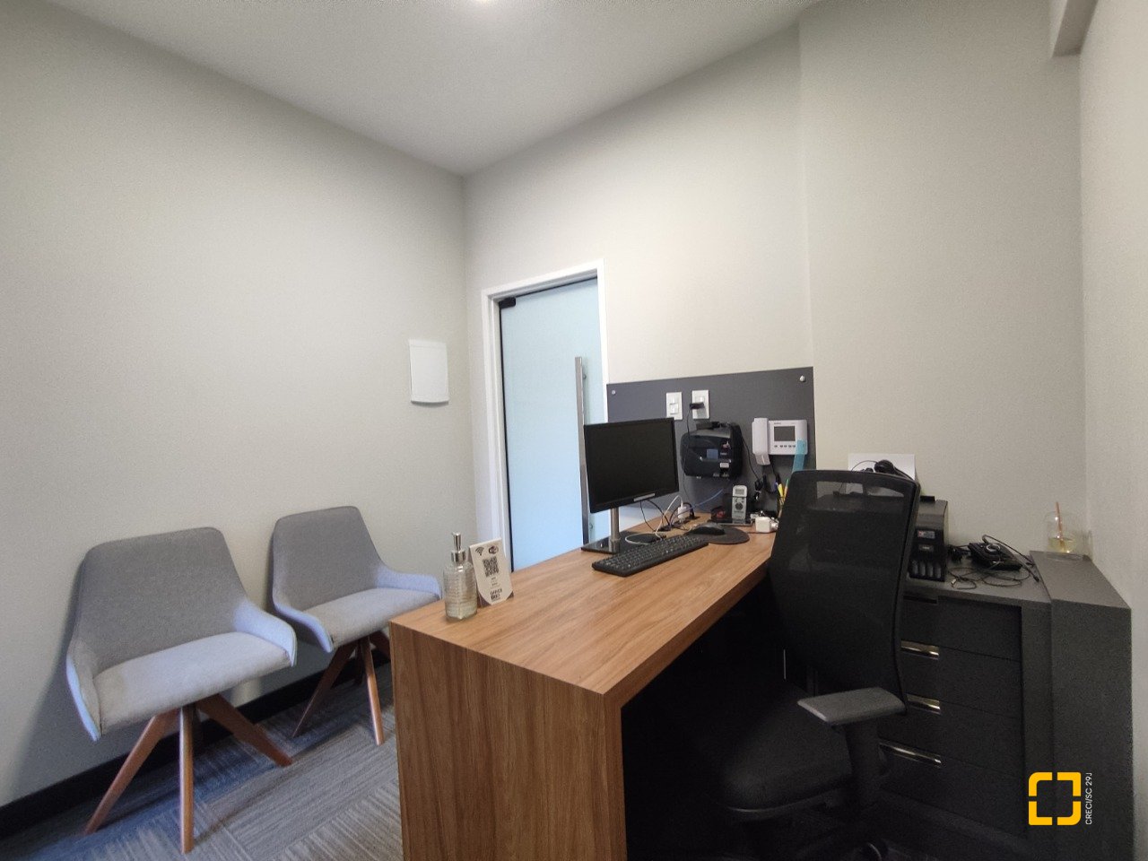 Sala com 64m², no bairro Centro em Florianópolis