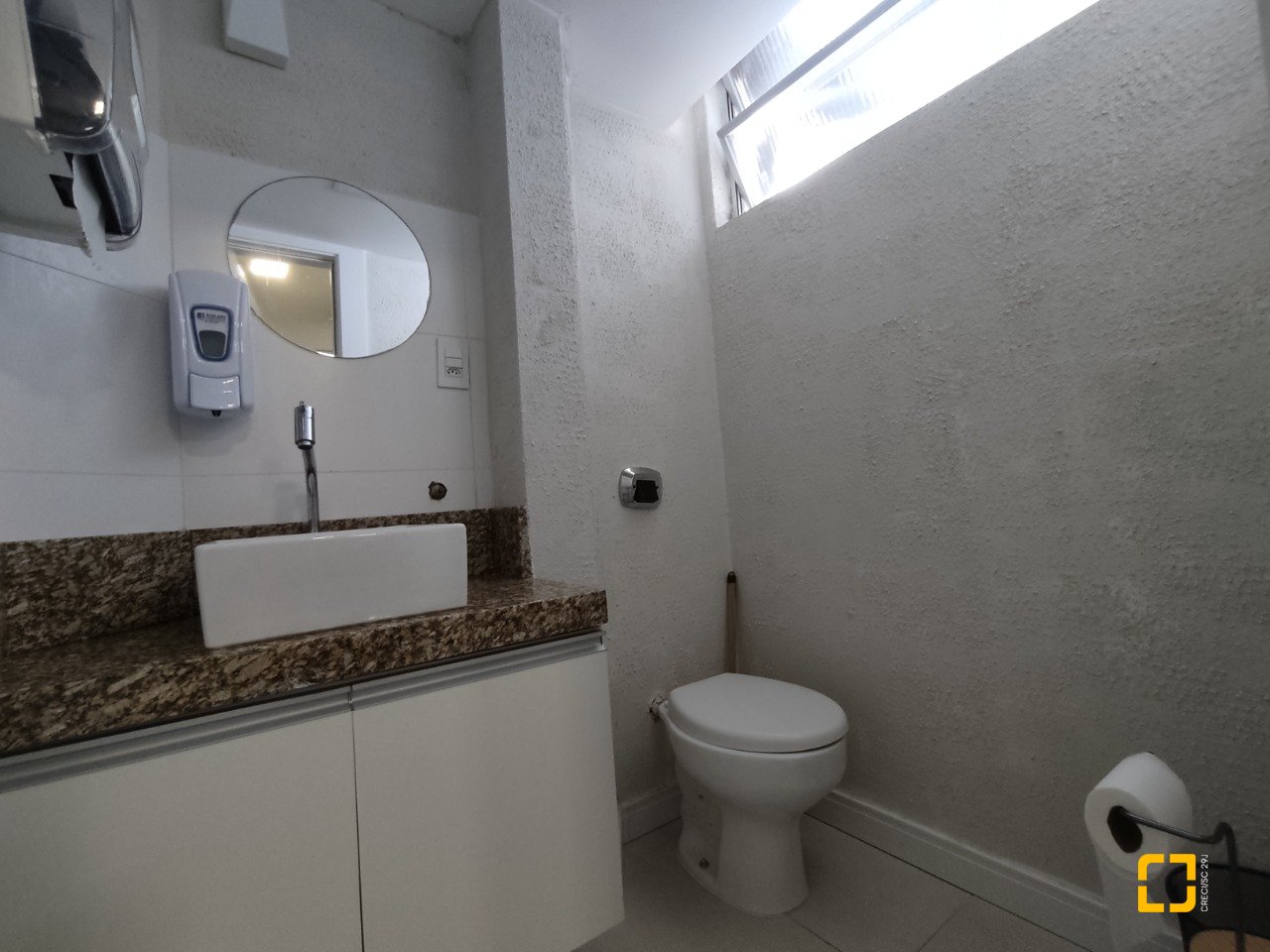 Sala com 64m², no bairro Centro em Florianópolis