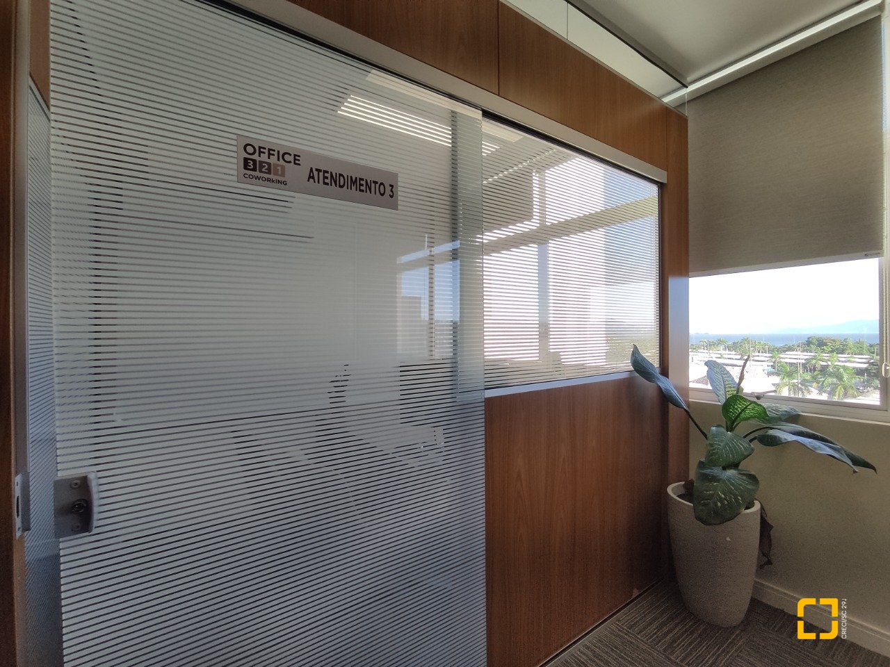 Sala com 64m², no bairro Centro em Florianópolis