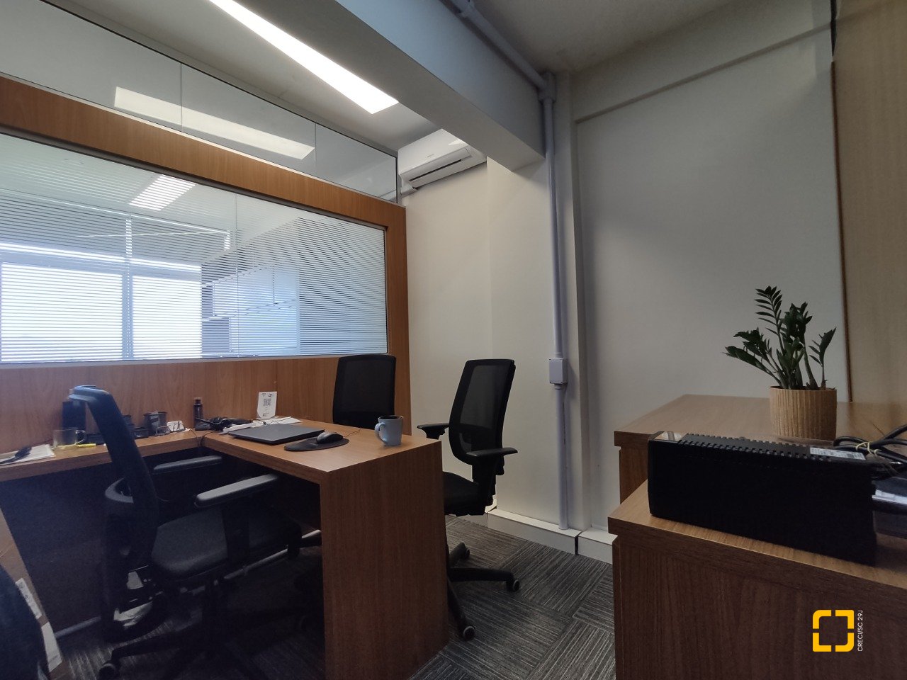 Sala com 64m², no bairro Centro em Florianópolis