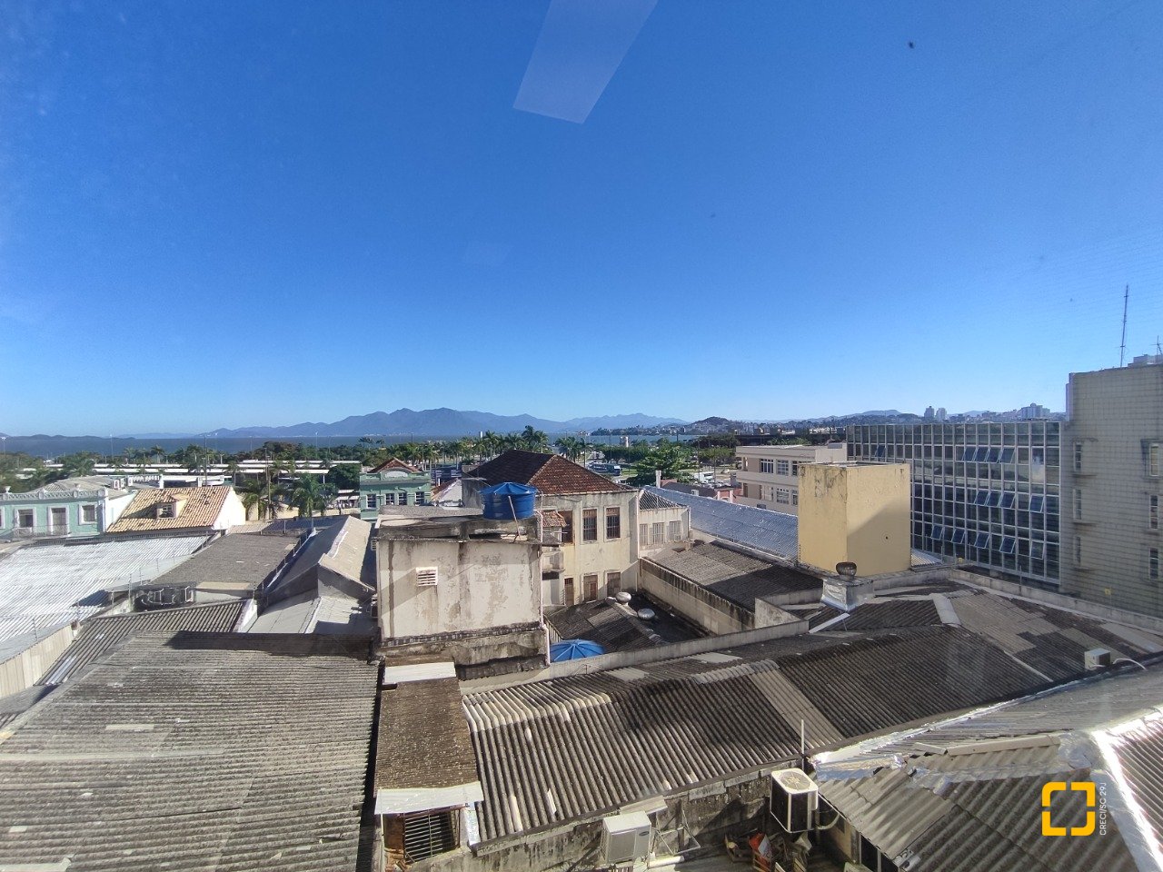 Sala com 64m², no bairro Centro em Florianópolis