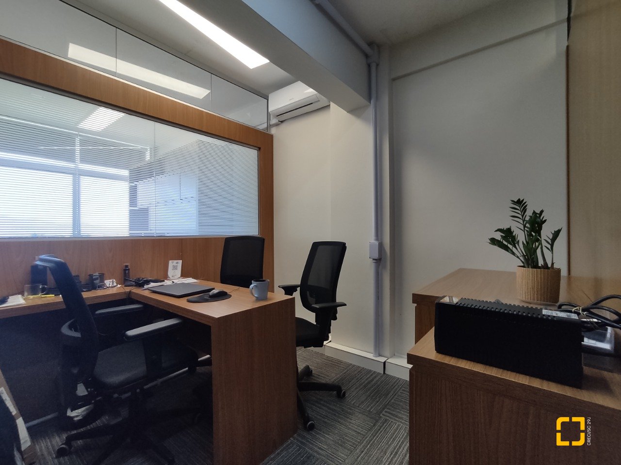 Sala com 64m², no bairro Centro em Florianópolis
