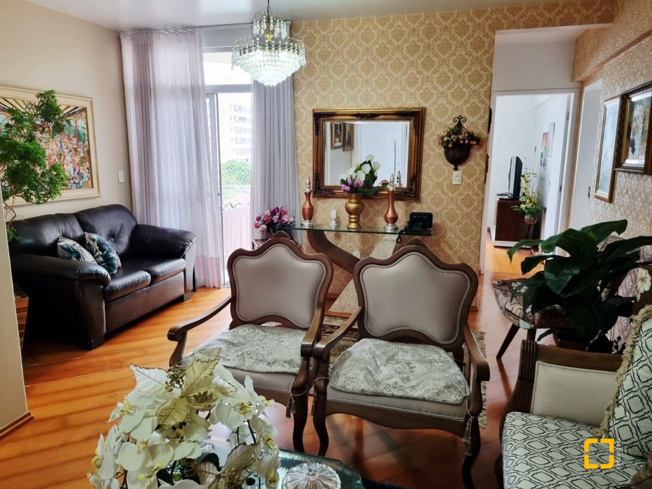 Apartamento com 74m², 2 quartos, 1 garagem, no bairro Balneário em Florianópolis