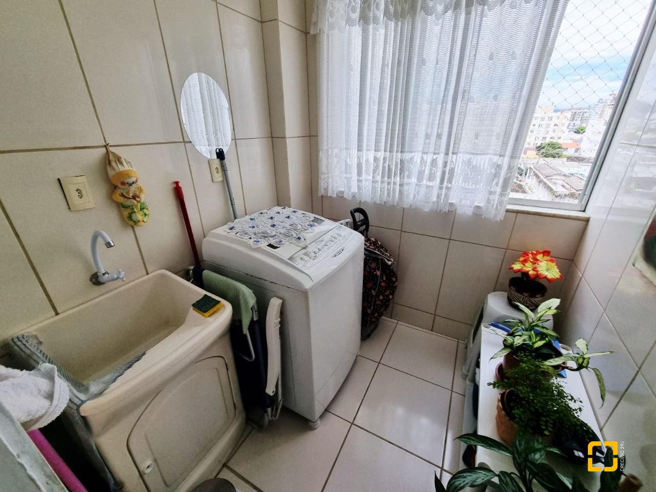 Apartamento com 74m², 2 quartos, 1 garagem, no bairro Balneário em Florianópolis