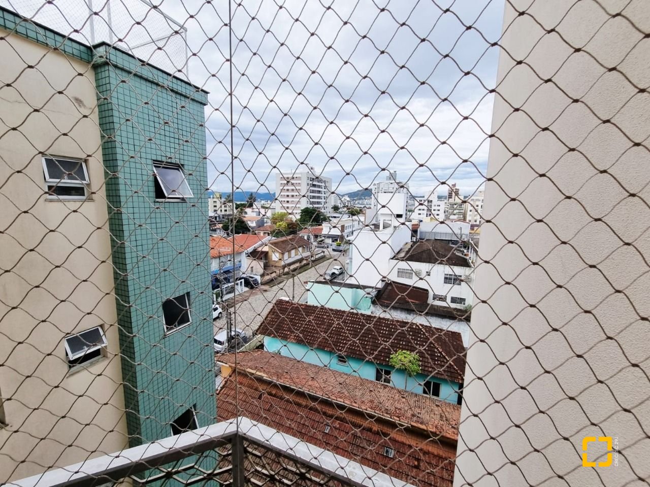 Apartamento com 74m², 2 quartos, 1 garagem, no bairro Balneário em Florianópolis