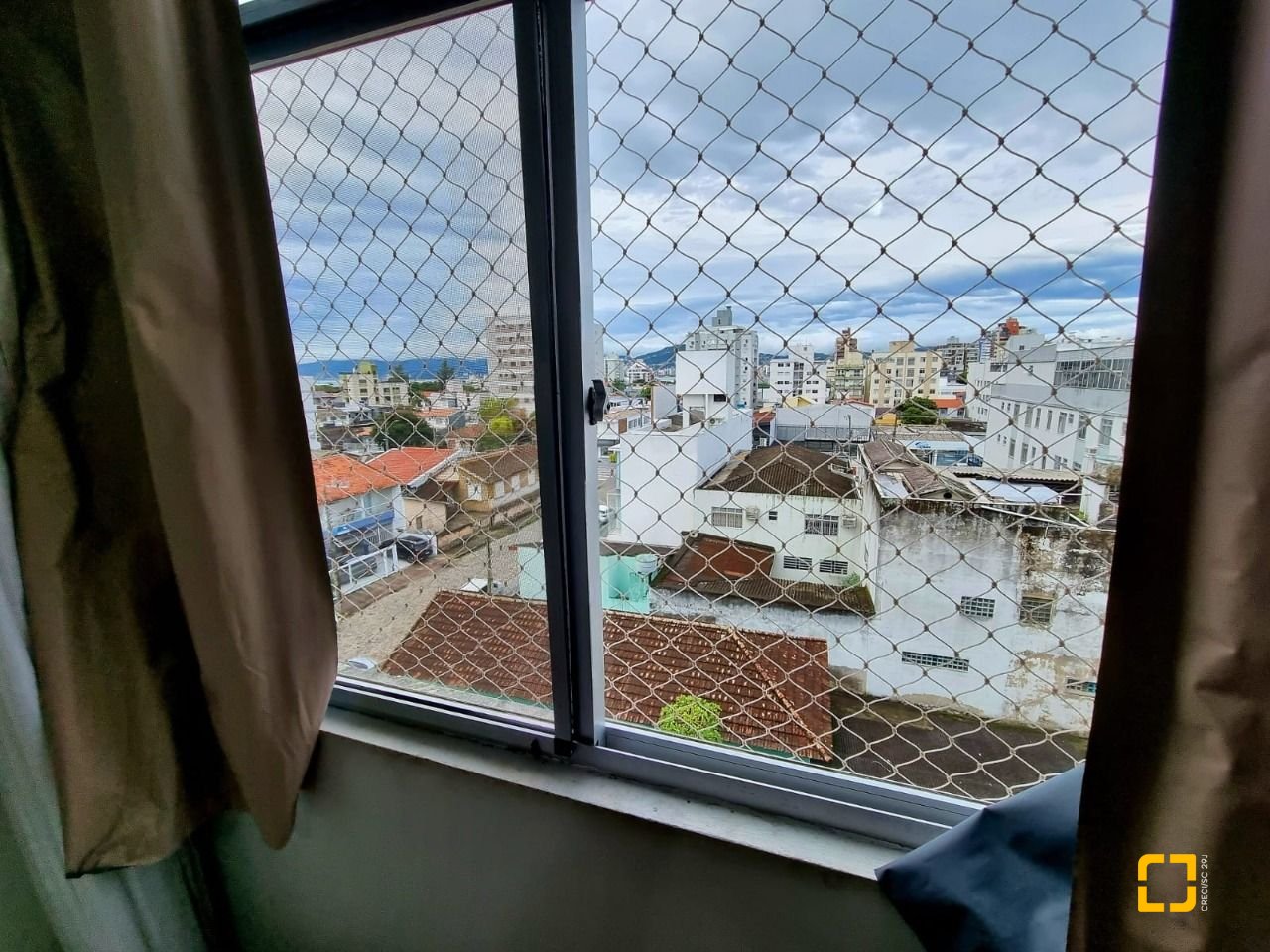 Apartamento com 74m², 2 quartos, 1 garagem, no bairro Balneário em Florianópolis