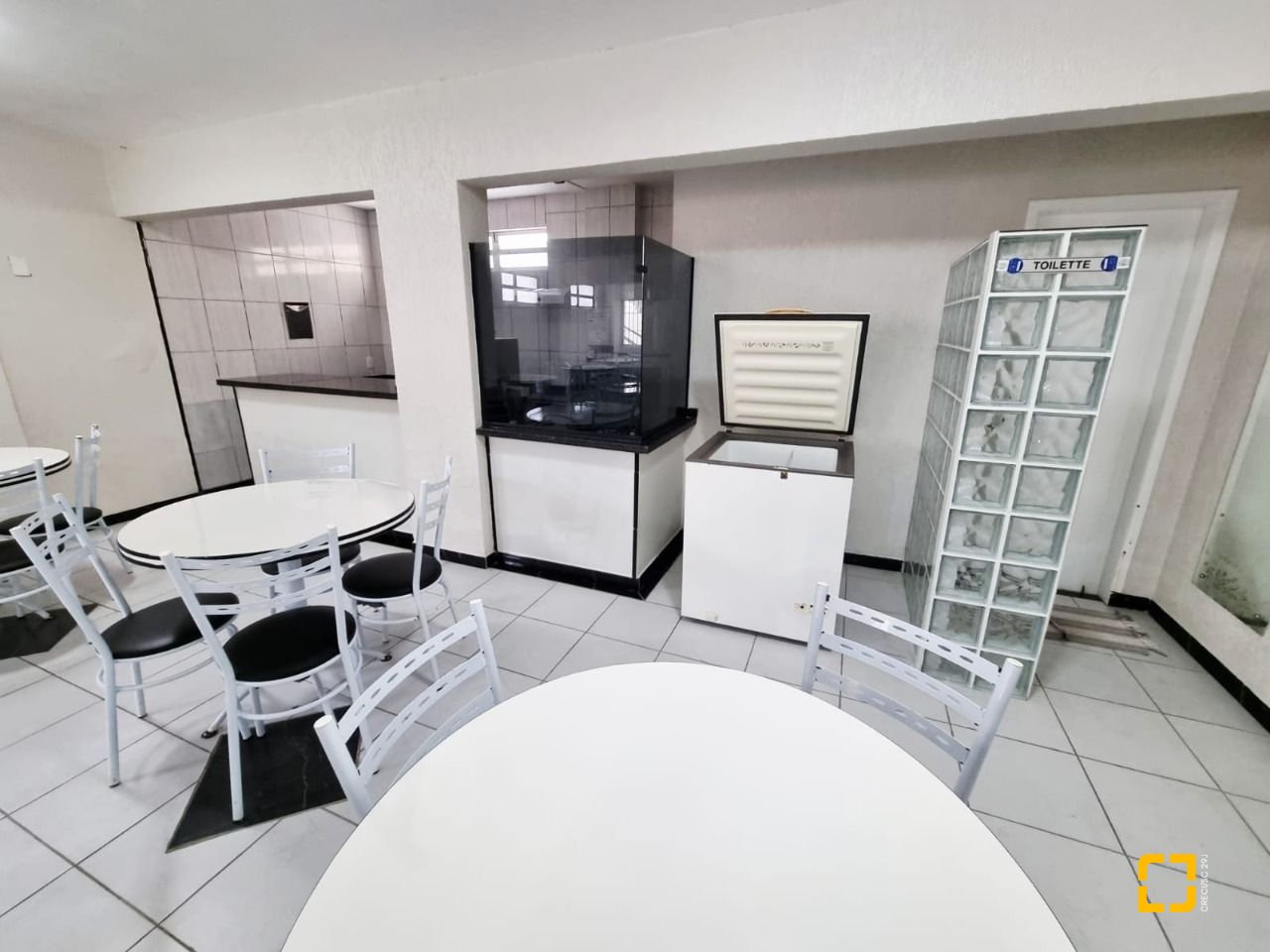 Apartamento com 74m², 2 quartos, 1 garagem, no bairro Balneário em Florianópolis