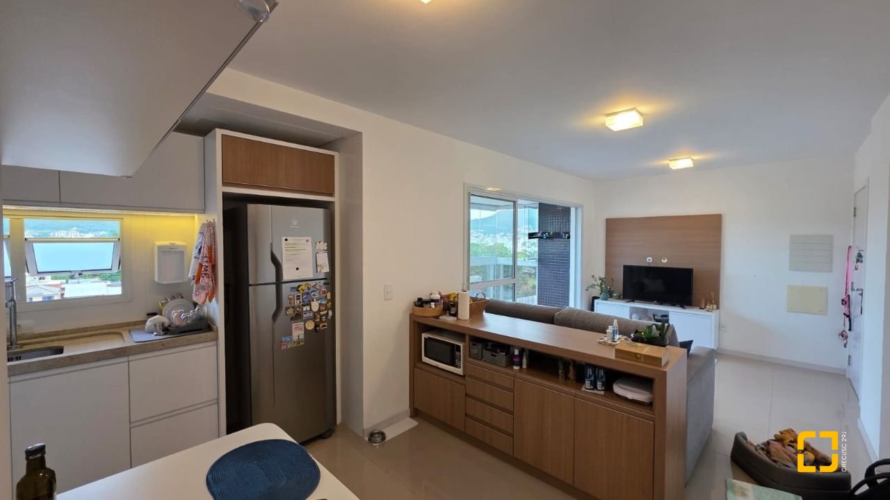 Apartamento com 79m², 3 quartos (sendo 1 suíte), 2 garagens, no bairro Itacorubi em Florianópolis