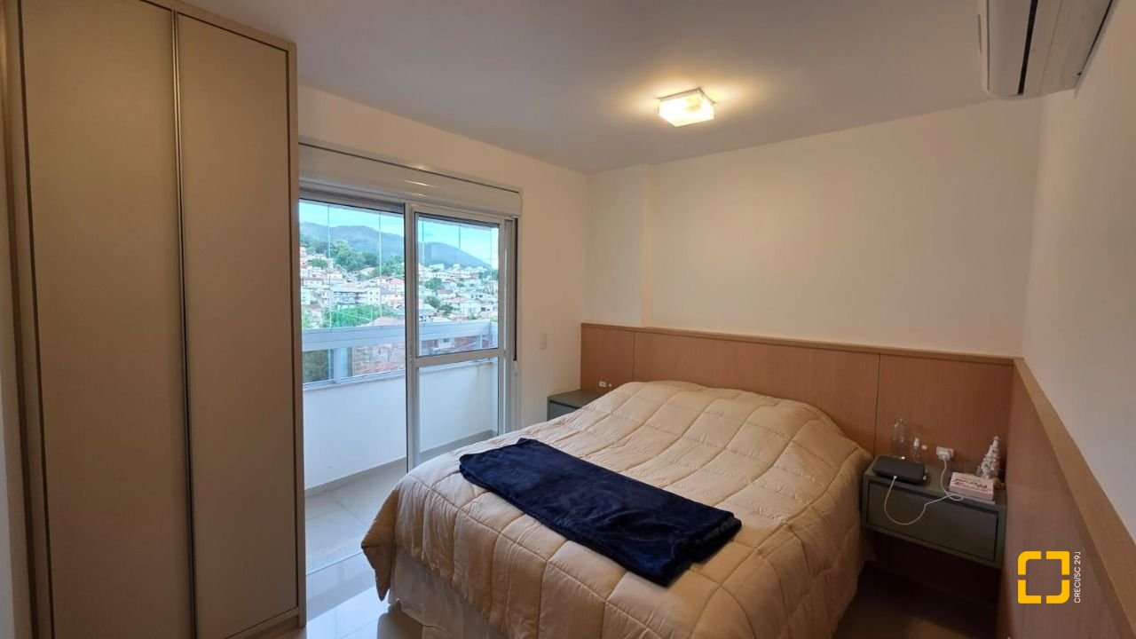 Apartamento com 79m², 3 quartos (sendo 1 suíte), 2 garagens, no bairro Itacorubi em Florianópolis
