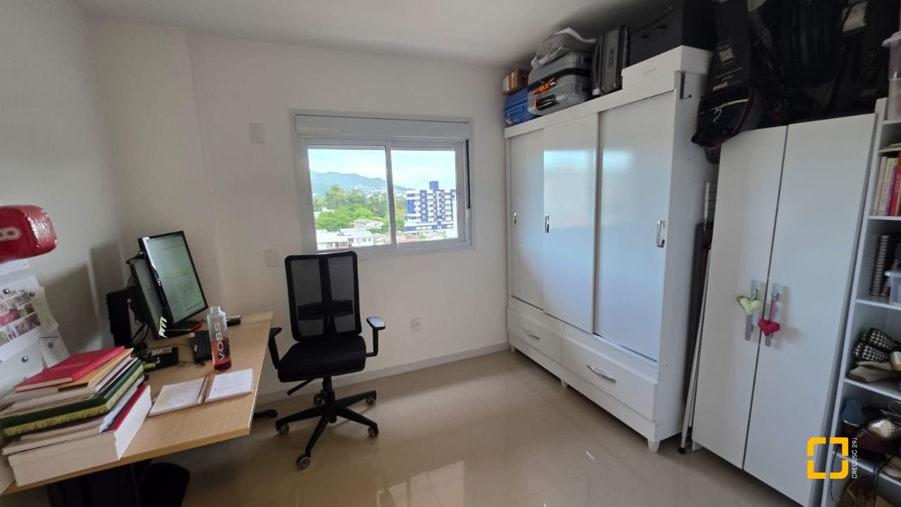Apartamento com 79m², 3 quartos (sendo 1 suíte), 2 garagens, no bairro Itacorubi em Florianópolis