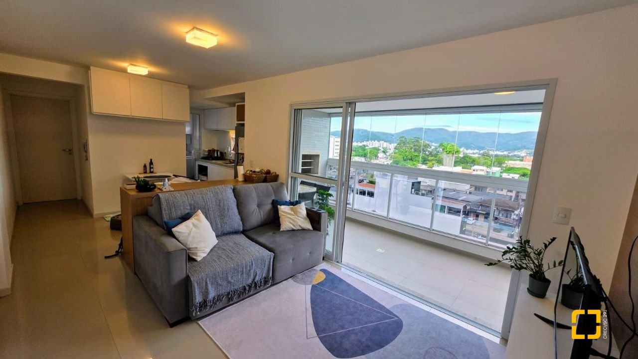 Apartamento com 79m², 3 quartos (sendo 1 suíte), 2 garagens, no bairro Itacorubi em Florianópolis