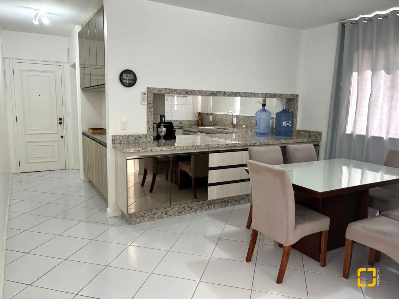 Apartamento com 86m², 2 quartos, 1 garagem, no bairro Centro em Florianópolis
