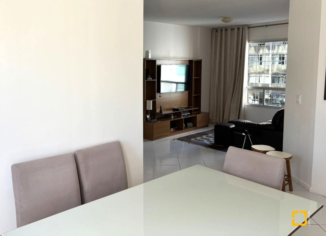 Apartamento com 86m², 2 quartos, 1 garagem, no bairro Centro em Florianópolis