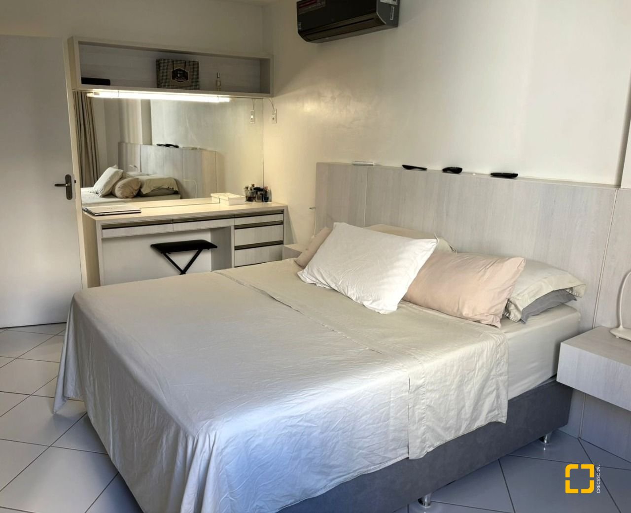 Apartamento com 86m², 2 quartos, 1 garagem, no bairro Centro em Florianópolis