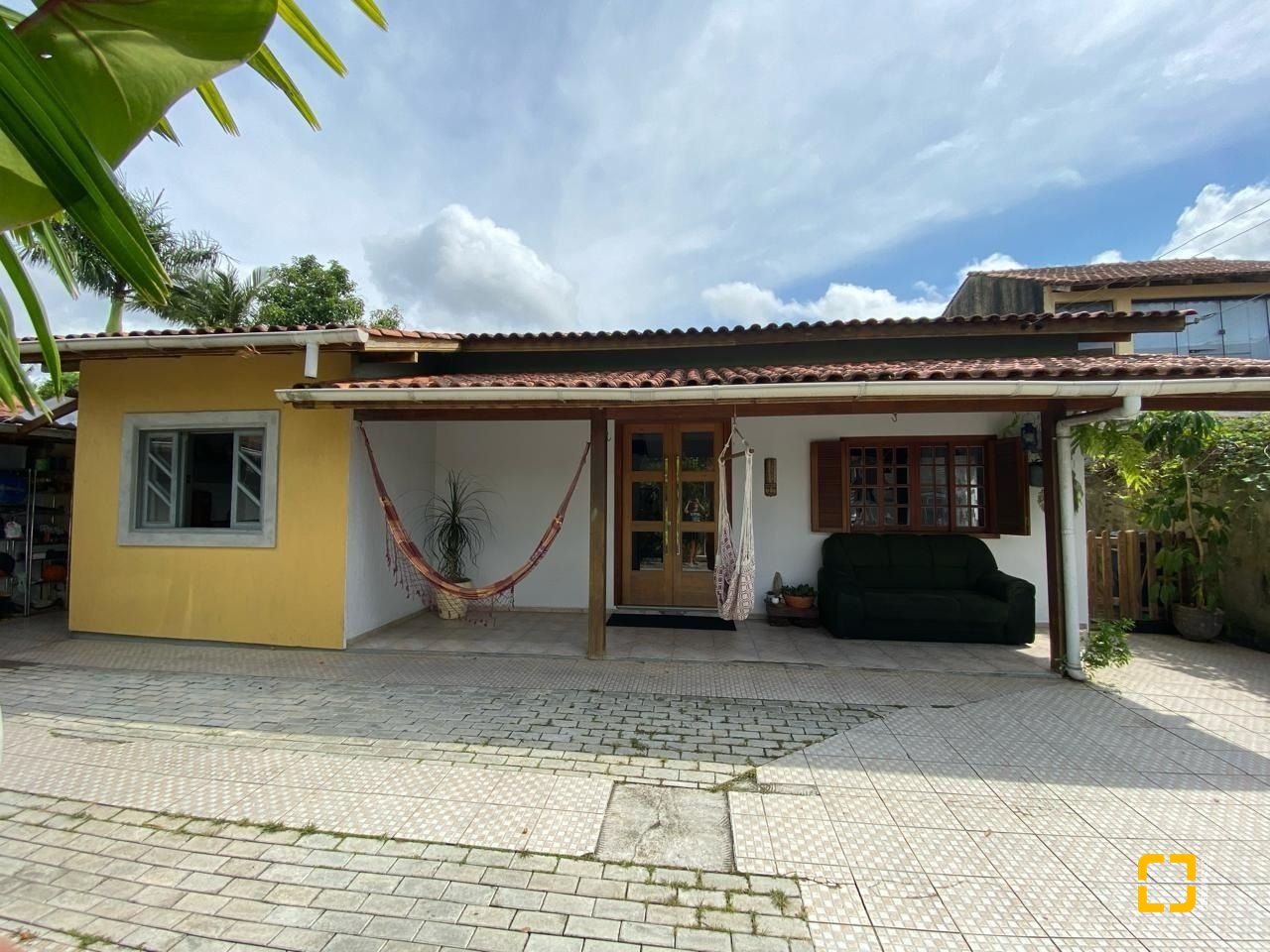 Casa com 160m², 4 quartos, 4 garagens, no bairro Ingleses em Florianópolis