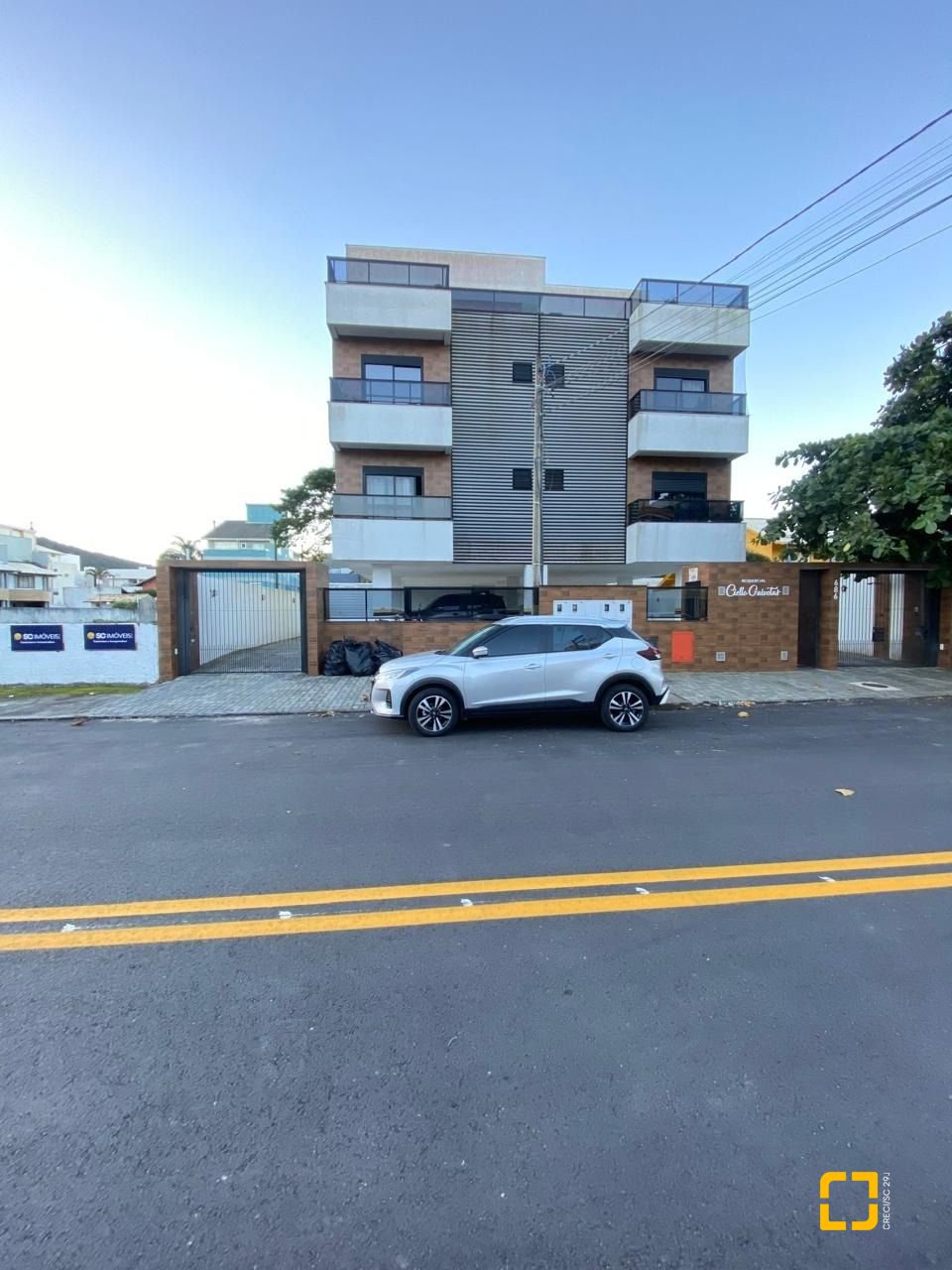 Apartamento com 69m², 2 quartos (sendo 1 suíte), 1 garagem, no bairro Ingleses em Floranópolis