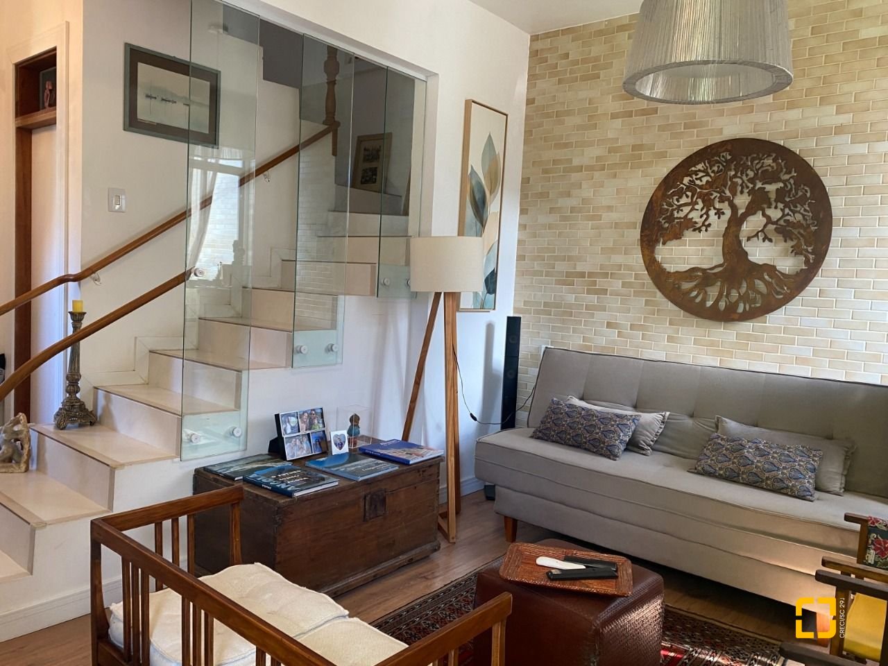 Casa com 157m², 2 quartos (sendo 2 suítes), 4 garagens, no bairro Campeche Norte em Florianópolis
