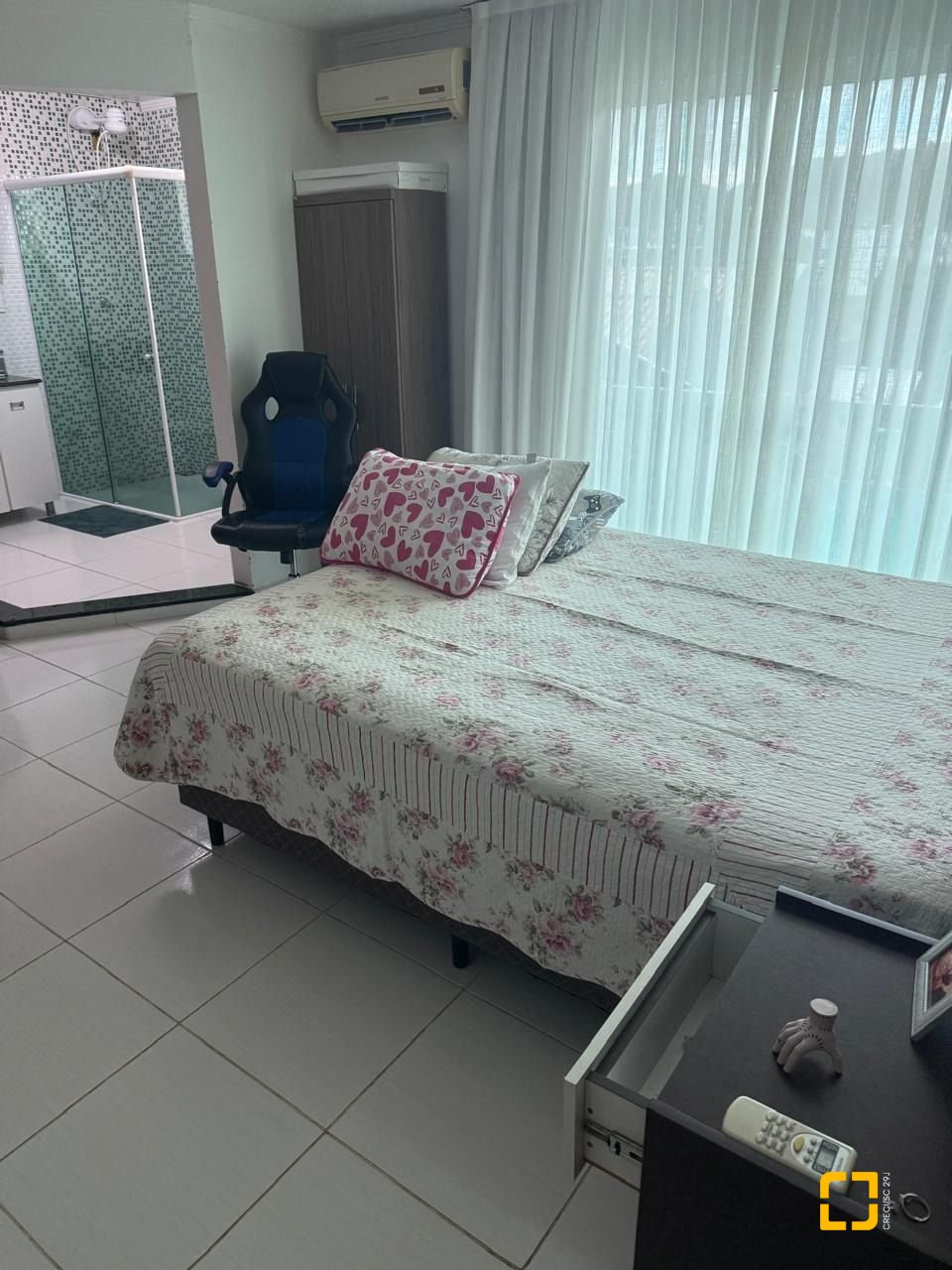 Casa com 126m², 3 quartos (sendo 1 suíte), 3 garagens, no bairro Rio Vermelho em Florianópolis