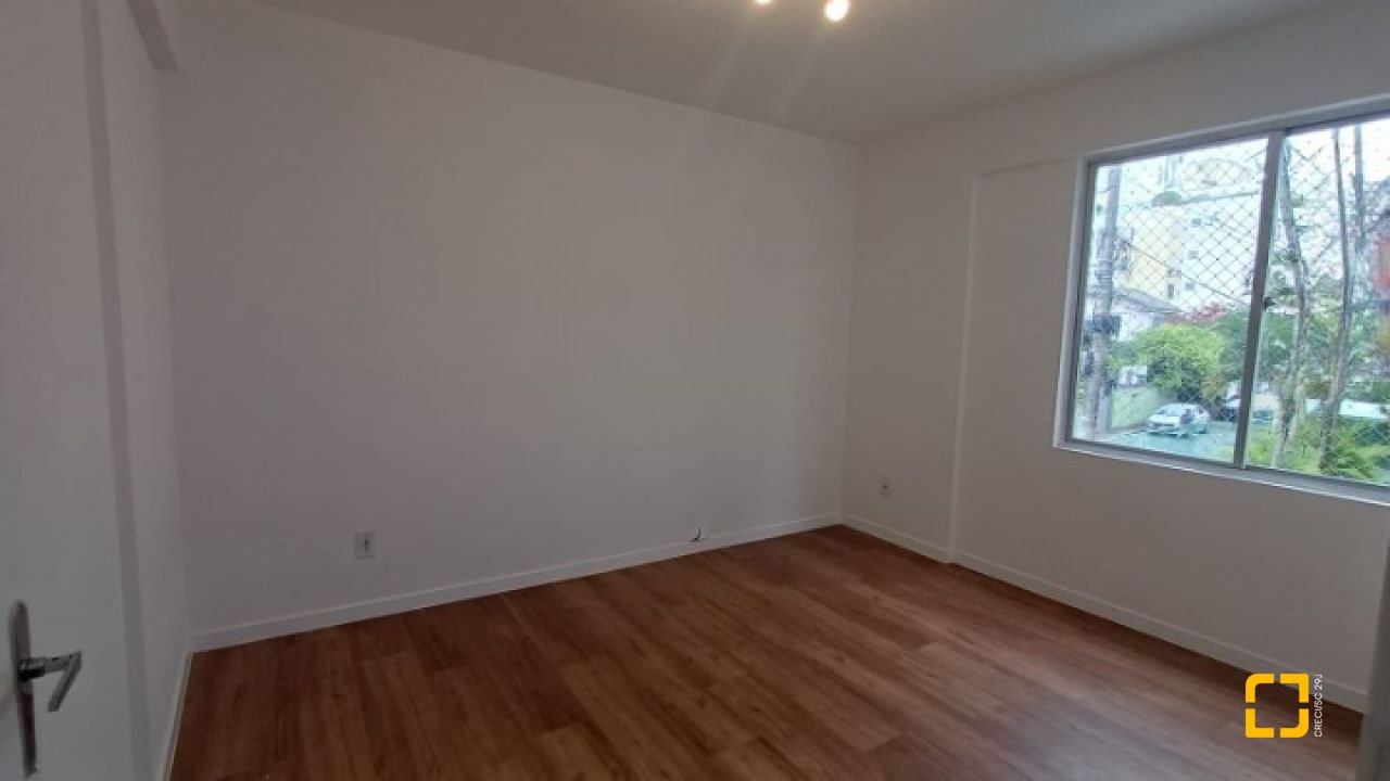 Apartamento com 59m², 2 quartos, 1 garagem, no bairro Trindade em Florianópolis