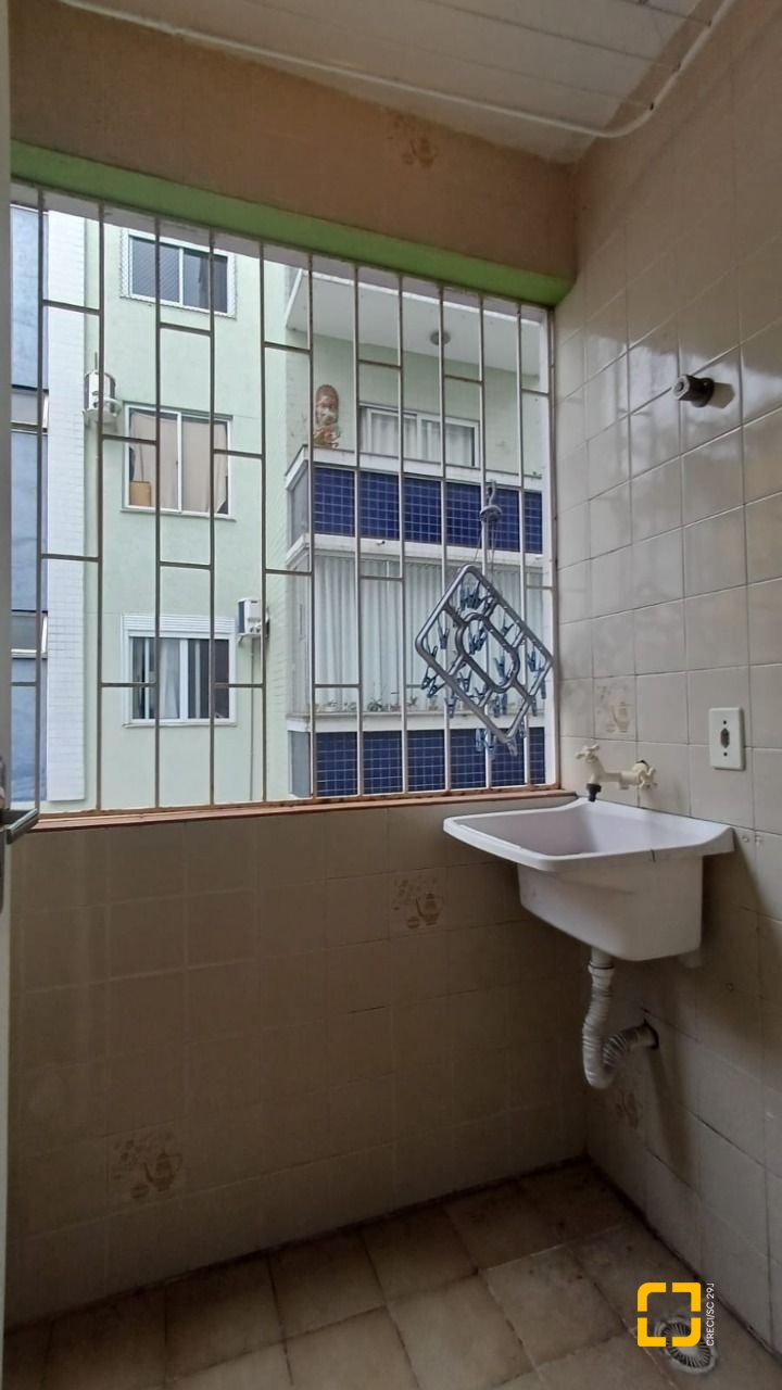Apartamento com 59m², 2 quartos, 1 garagem, no bairro Trindade em Florianópolis