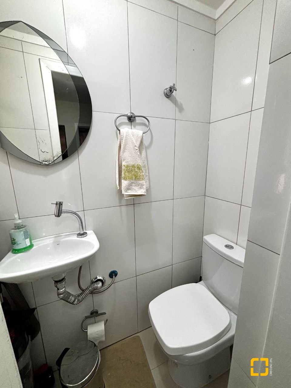 Apartamento com 128m², 4 quartos (sendo 1 suíte), 2 garagens, no bairro Centro em Florianópolis