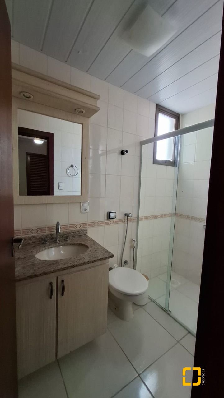 Apartamento com 85m², 3 quartos (sendo 1 suíte), 1 garagem, no bairro Canasvieiras em Florianópolis