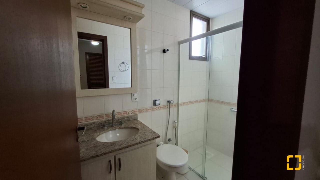 Apartamento com 85m², 3 quartos (sendo 1 suíte), 1 garagem, no bairro Canasvieiras em Florianópolis