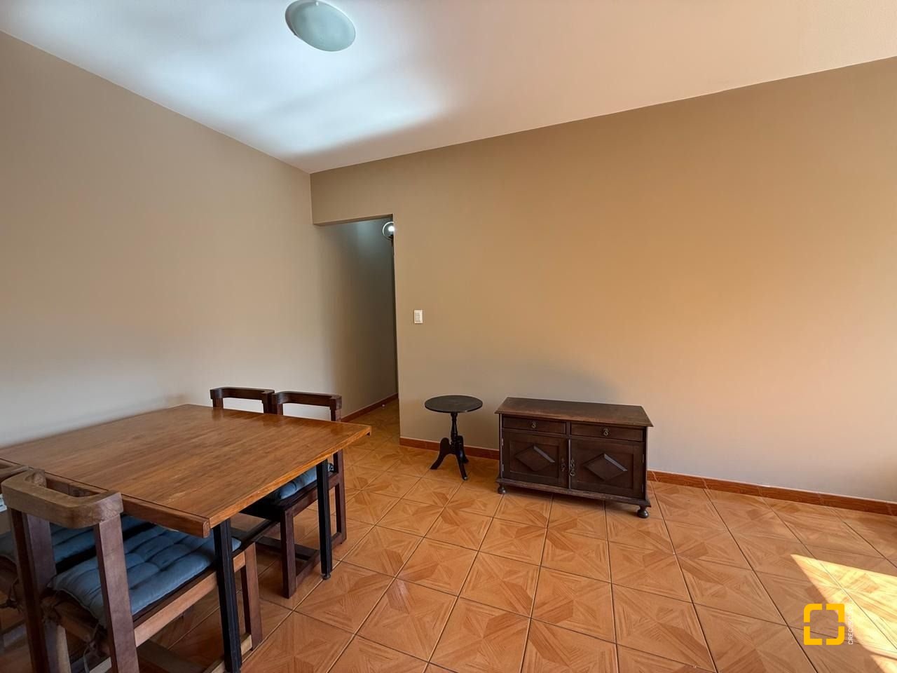 Apartamento com 53m², 1 quarto, 1 garagem, no bairro Centro em Florianópolis