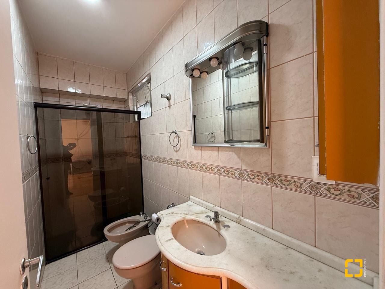 Apartamento com 53m², 1 quarto, 1 garagem, no bairro Centro em Florianópolis