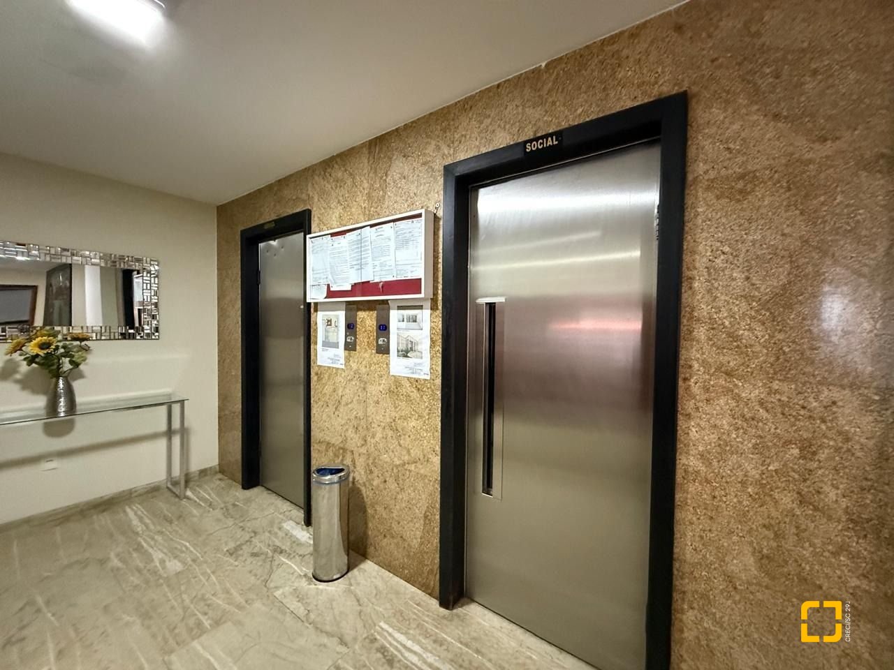 Apartamento com 53m², 1 quarto, 1 garagem, no bairro Centro em Florianópolis