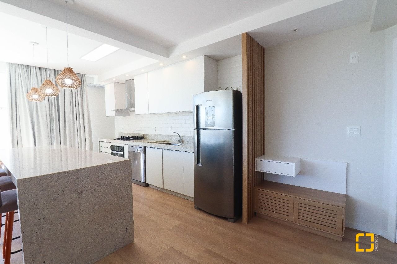 Cobertura com 165m², 6 quartos (sendo 2 suítes), 2 garagens, no bairro Ingleses em Florianópolis