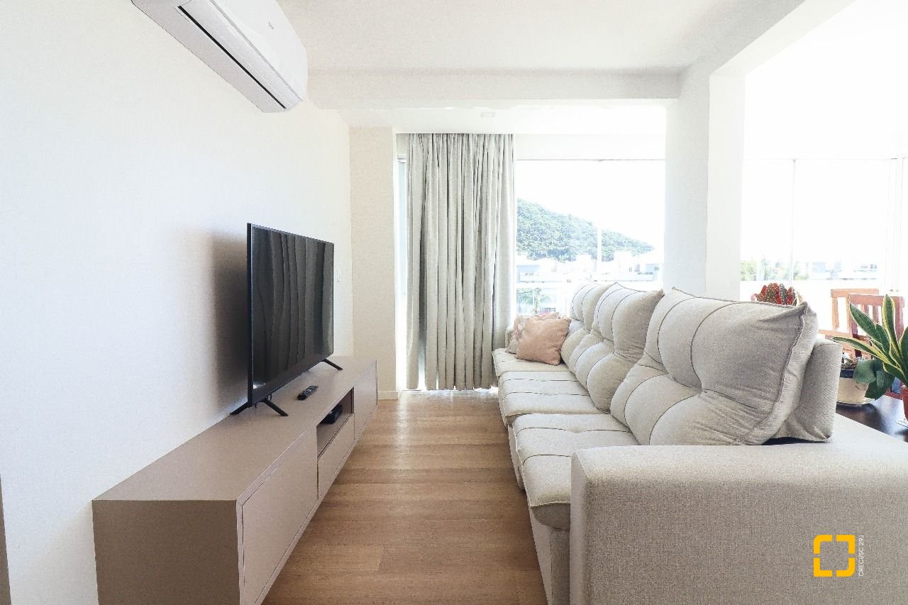 Cobertura com 165m², 6 quartos (sendo 2 suítes), 2 garagens, no bairro Ingleses em Florianópolis
