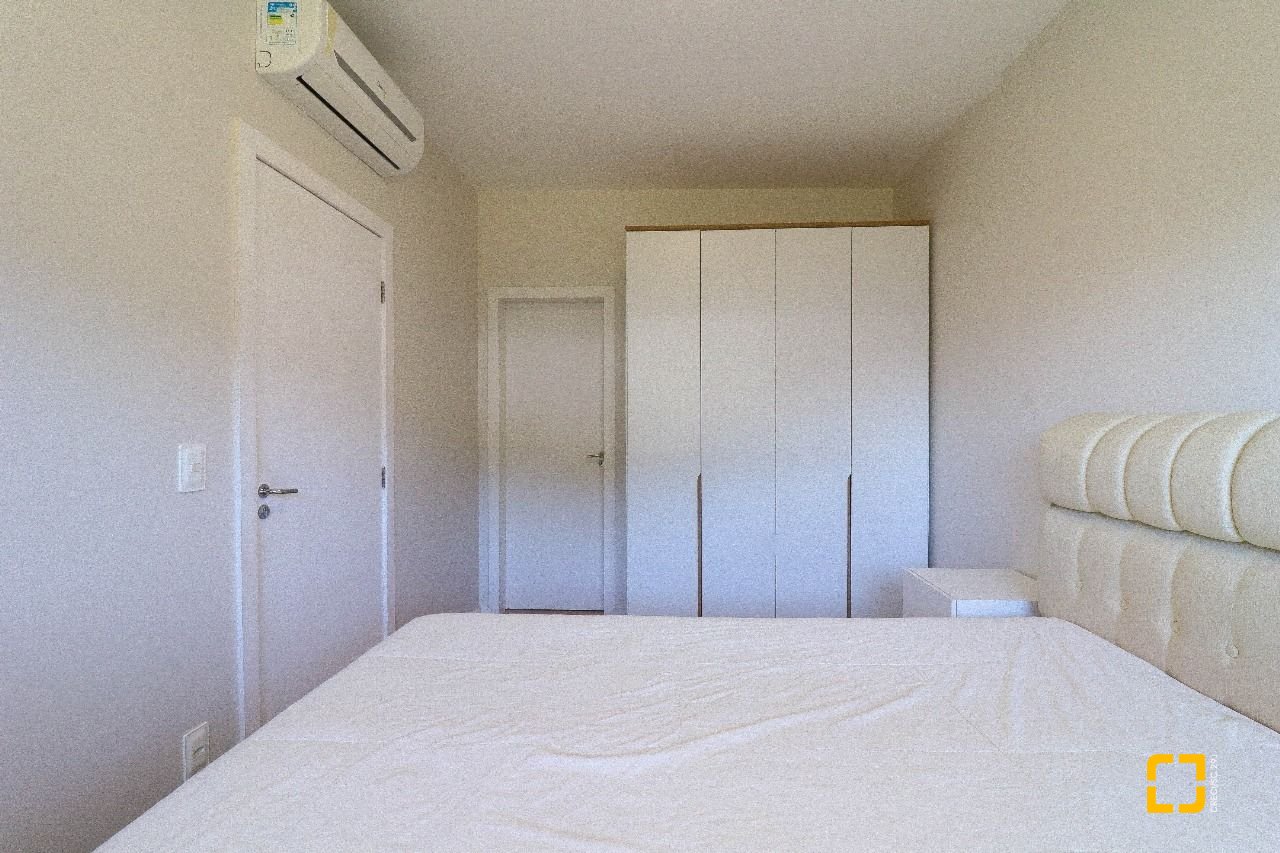 Cobertura com 165m², 6 quartos (sendo 2 suítes), 2 garagens, no bairro Ingleses em Florianópolis