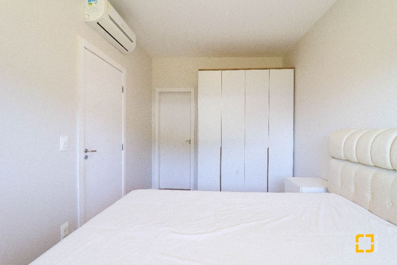 Cobertura com 165m², 6 quartos (sendo 2 suítes), 2 garagens, no bairro Ingleses em Florianópolis
