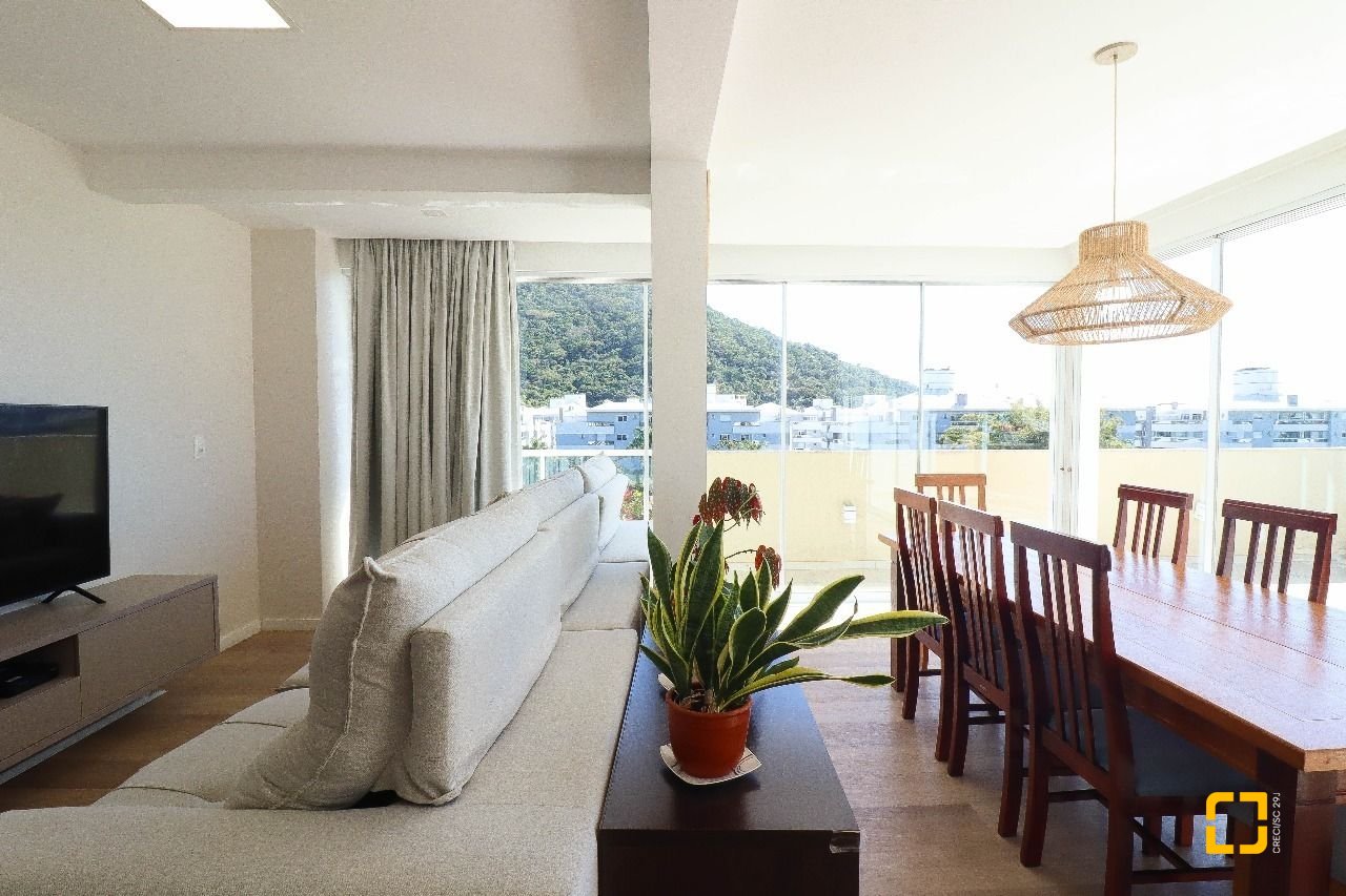 Cobertura com 165m², 6 quartos (sendo 2 suítes), 2 garagens, no bairro Ingleses em Florianópolis