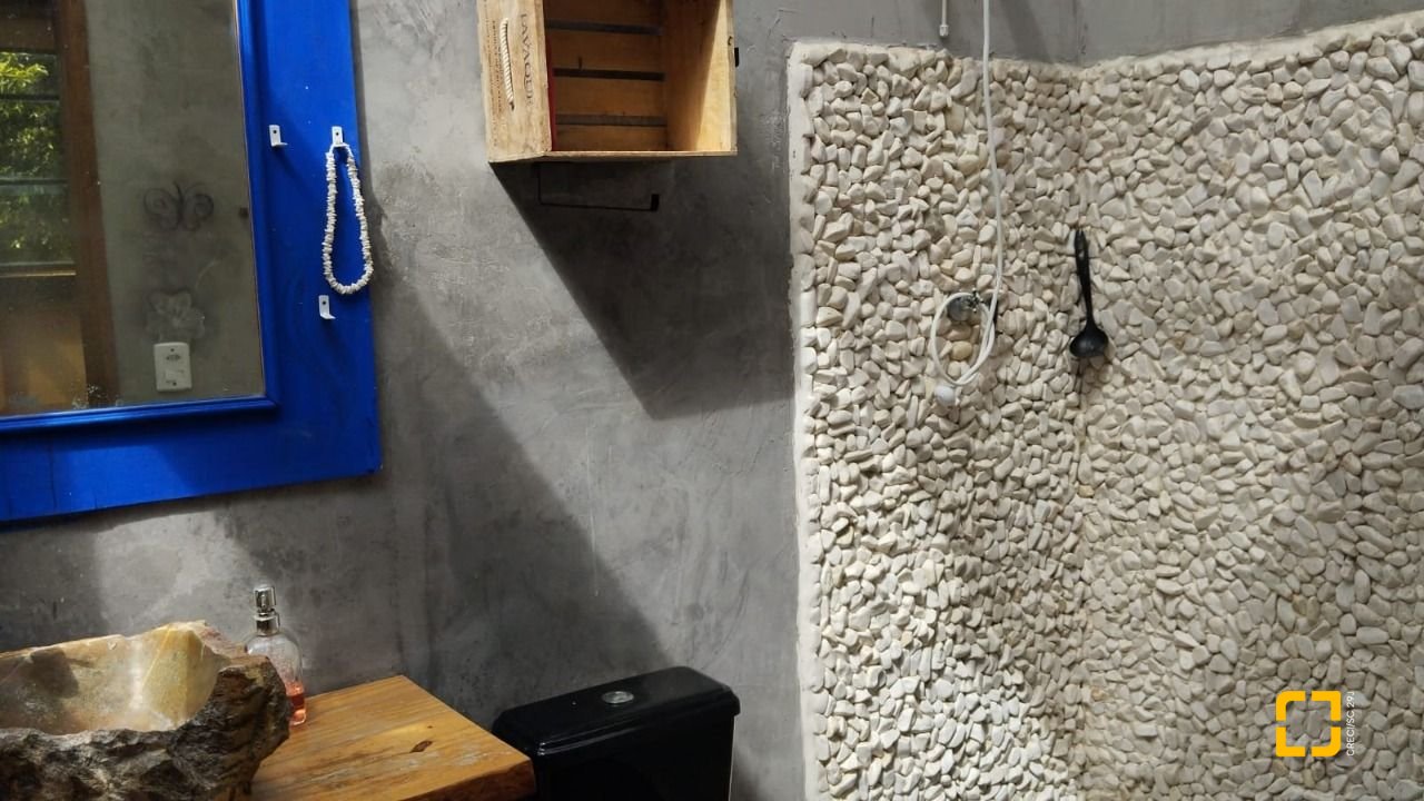 Casa com 120m², 5 quartos (sendo 2 suítes), 2 garagens, no bairro Rio Vermelho em Florianópolis