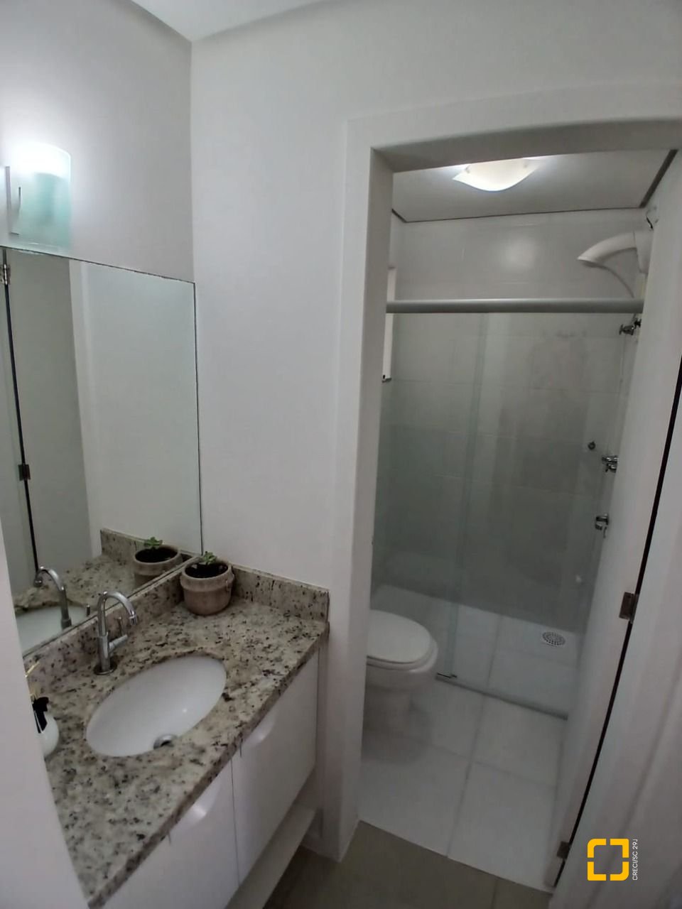 Casa com 124m², 4 quartos (sendo 2 suítes), 2 garagens, no bairro Ribeirão da Ilha em Florianópolis