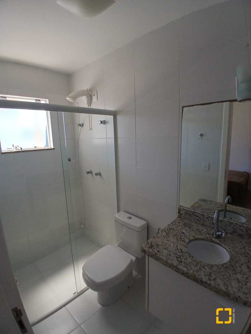 Casa com 124m², 4 quartos (sendo 2 suítes), 2 garagens, no bairro Ribeirão da Ilha em Florianópolis