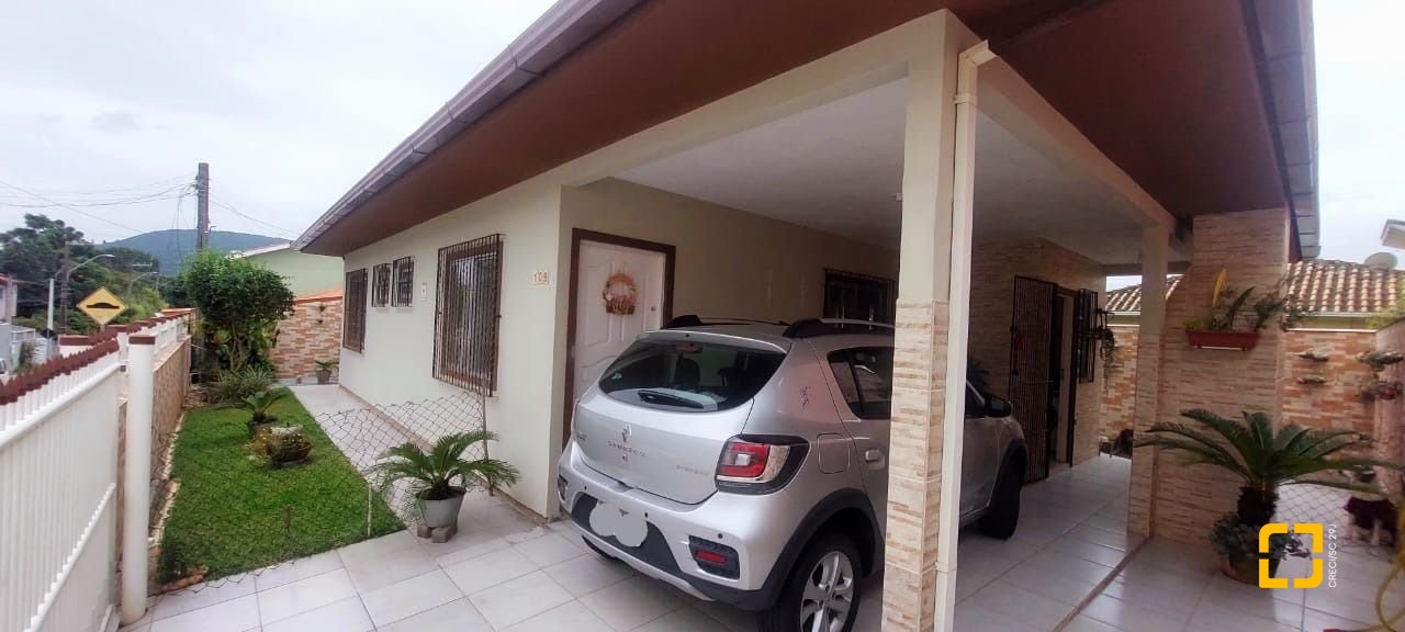 Casa com 110m², 4 quartos (sendo 1 suíte), 1 garagem, no bairro Rio Tavares em Florianópolis