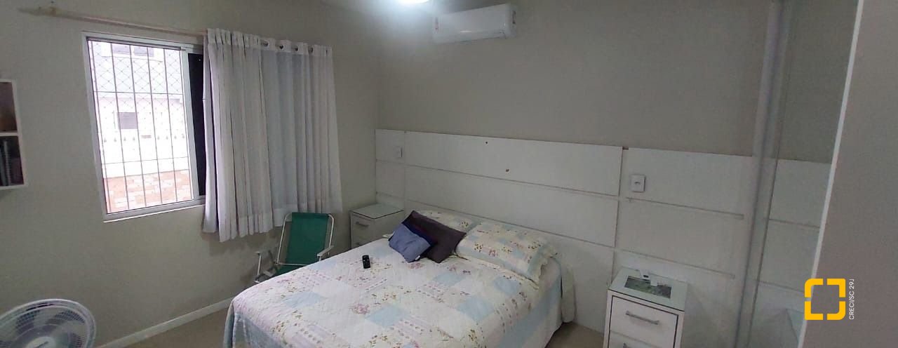 Casa com 110m², 4 quartos (sendo 1 suíte), 1 garagem, no bairro Rio Tavares em Florianópolis