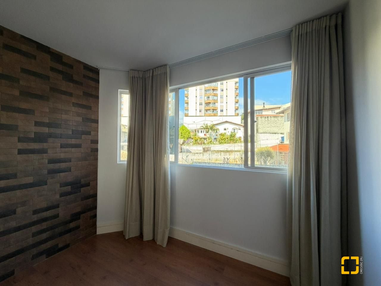 Apartamento com 92m², 3 quartos (sendo 1 suíte), 1 garagem, no bairro Estreito em Florianópolis