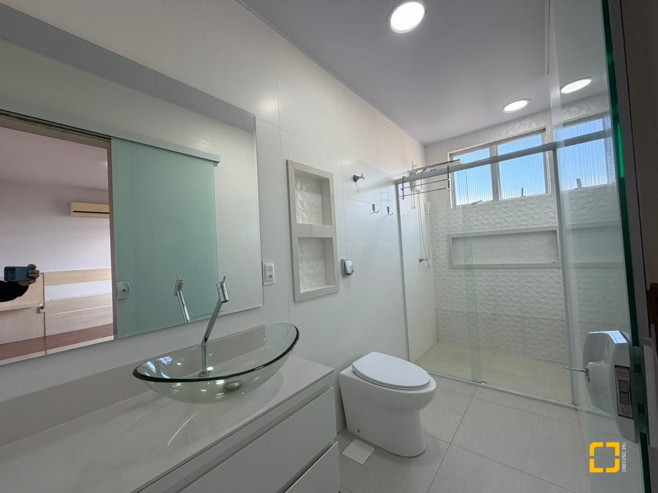Apartamento com 92m², 3 quartos (sendo 1 suíte), 1 garagem, no bairro Estreito em Florianópolis