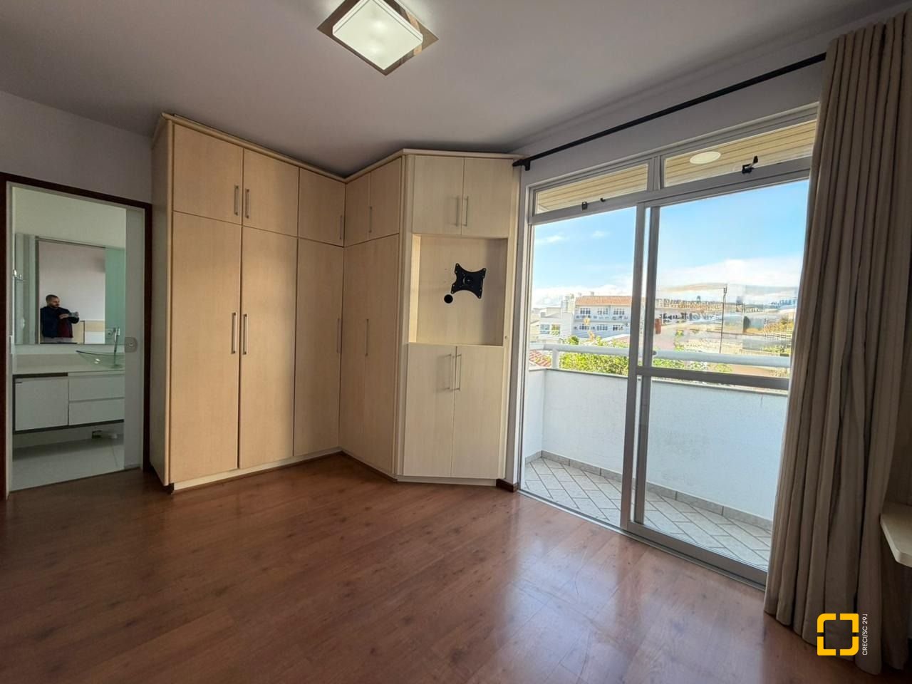 Apartamento com 92m², 3 quartos (sendo 1 suíte), 1 garagem, no bairro Estreito em Florianópolis