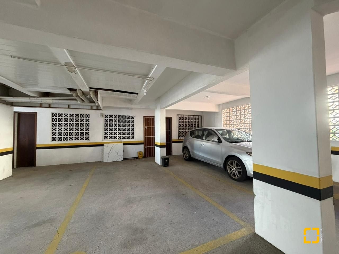 Apartamento com 92m², 3 quartos (sendo 1 suíte), 1 garagem, no bairro Estreito em Florianópolis